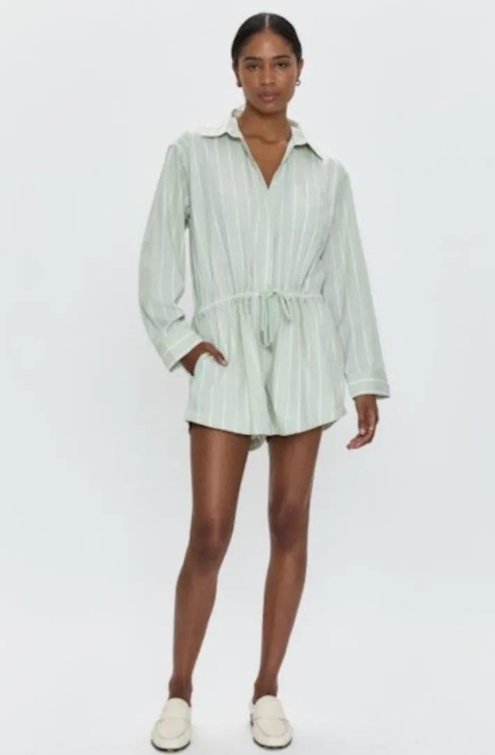 Amelie Romper