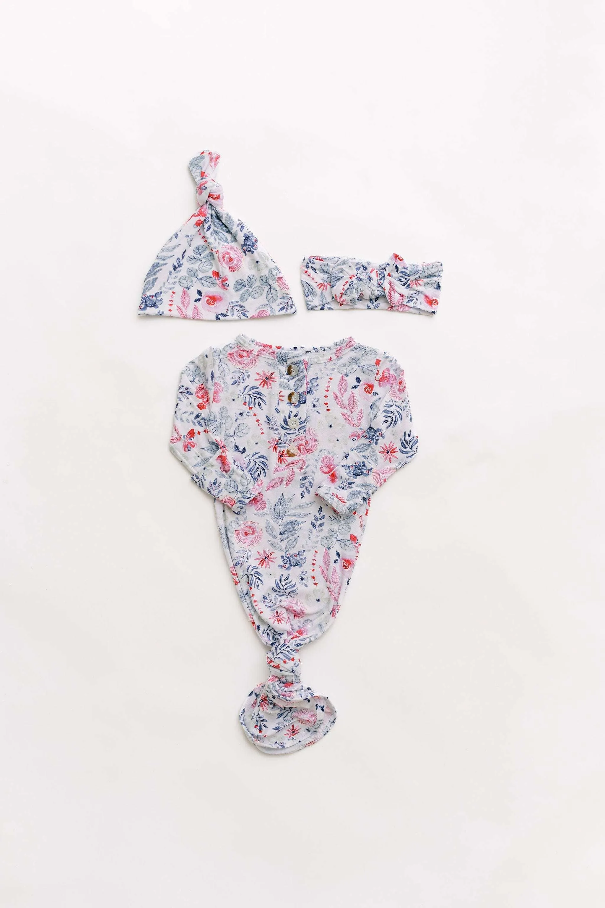 August Knotted Baby Gown and Hat Set with Headband | Bloom