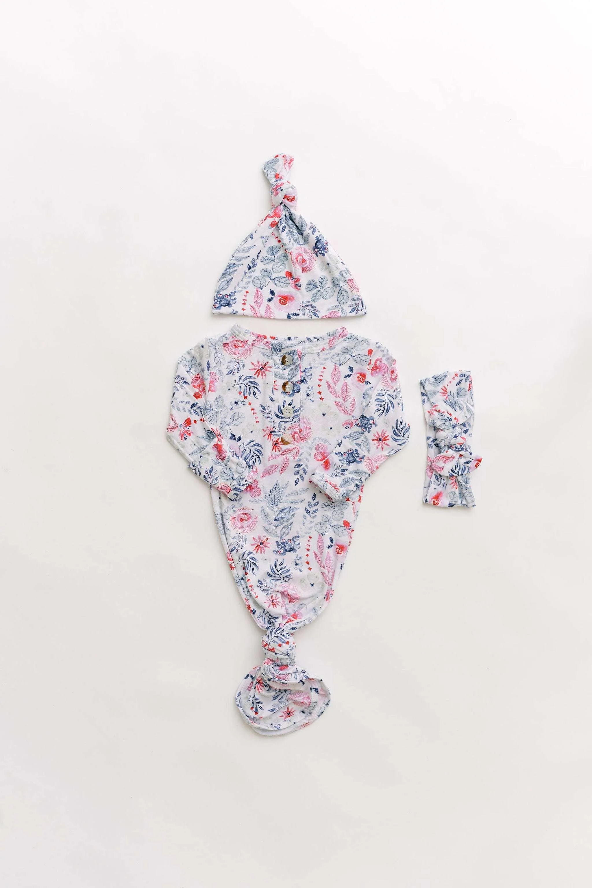 August Knotted Baby Gown and Hat Set with Headband | Bloom