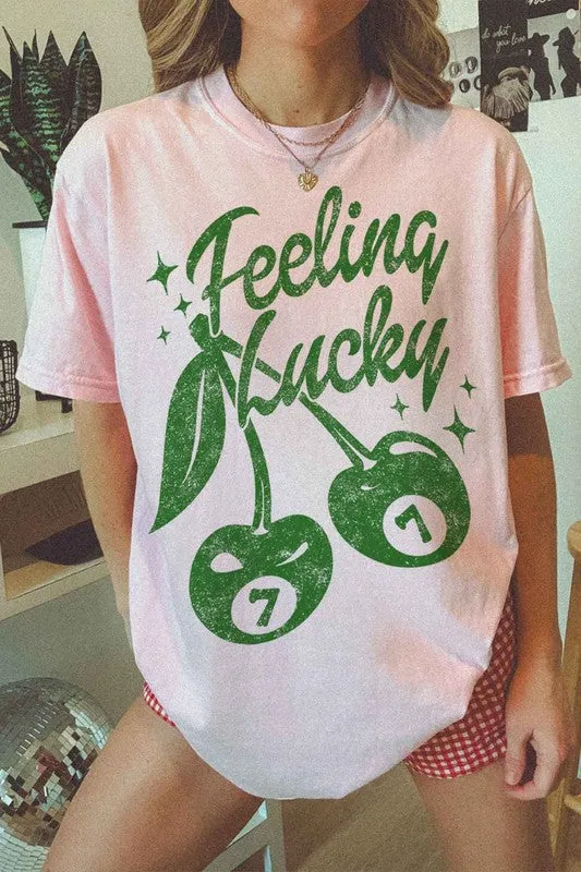 FEELIN LUCKY ST PATRICKS OVERSIZED GRAPHIC TEE