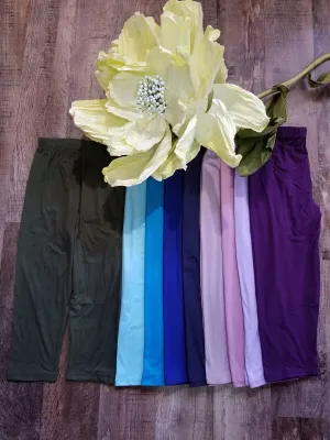 FINAL SALE was $16.99 - One Size REGULAR Peach Fuzz Legging Capri Length