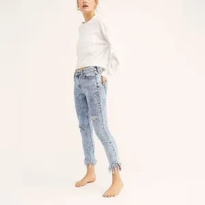 FREE PEOPLE  Great Heights Acid Wash Frayed Hem High Rise Crop Jeans Size 27