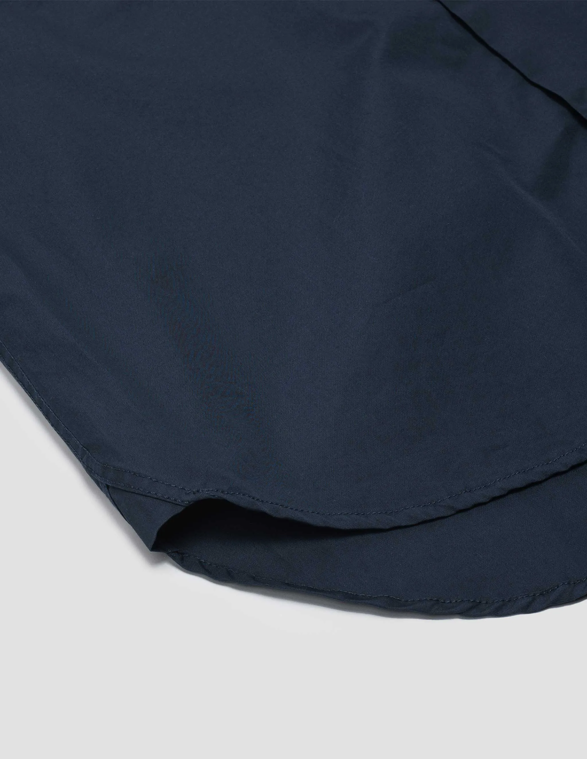 Gil Relaxed Short Sleeve Shirt in Navy Poplin
