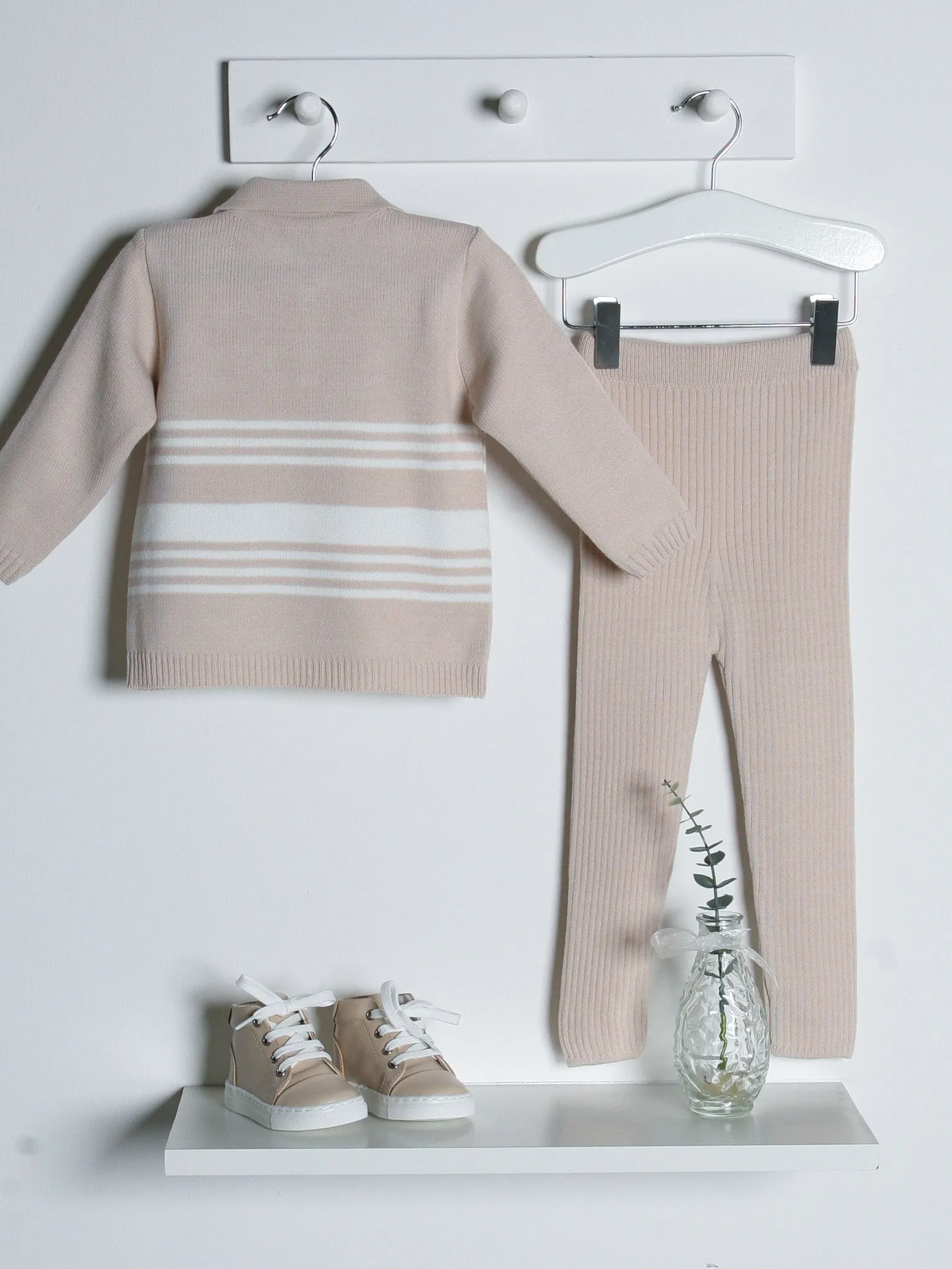 Granlei beige & ivory stripe knitted polo collar suit