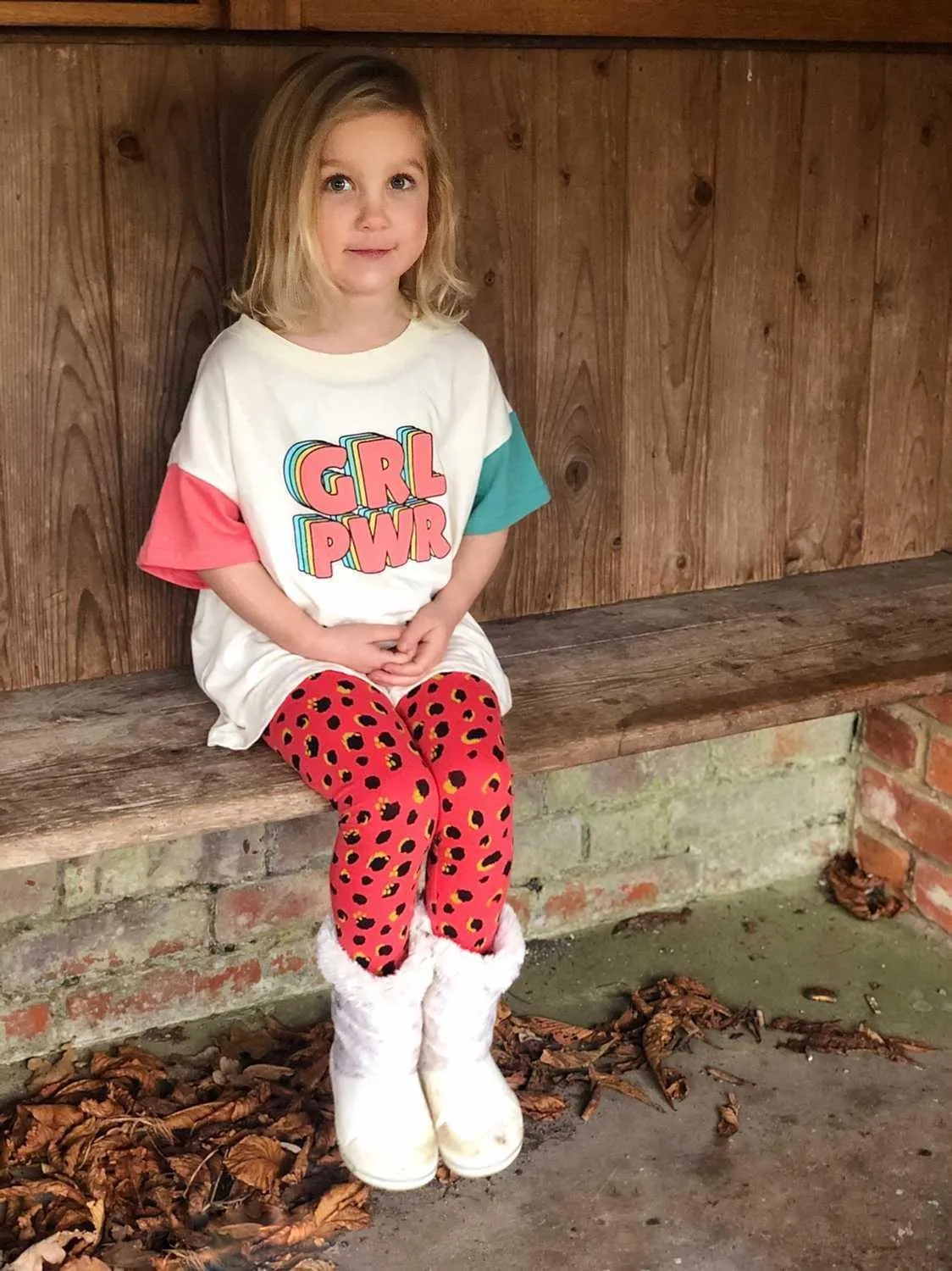 GRLPWR GIRLS T-SHIRT