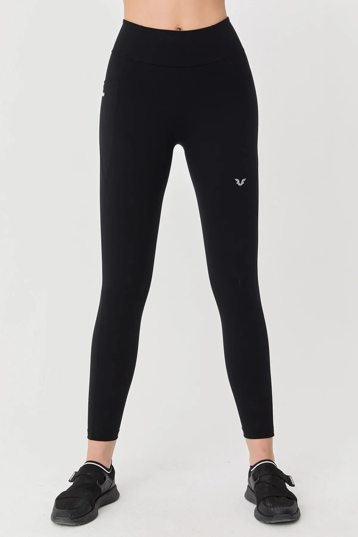 High Waist Side Pocket Leggings in Black