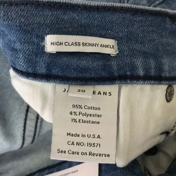 JAMES JEANS skinny ankle jeans