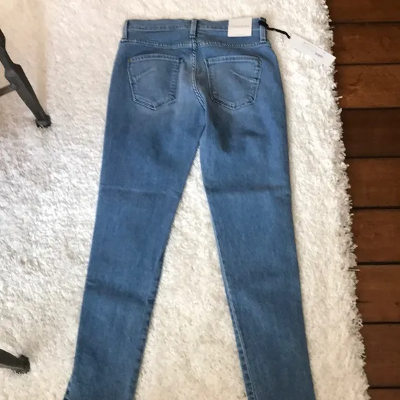 JAMES JEANS skinny ankle jeans