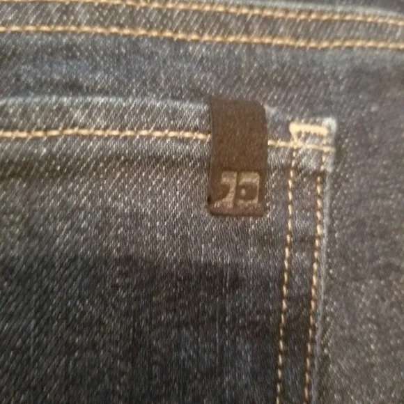 Joe's Jeans  The Lara Mid-Rise Cigarette Ankle size 29