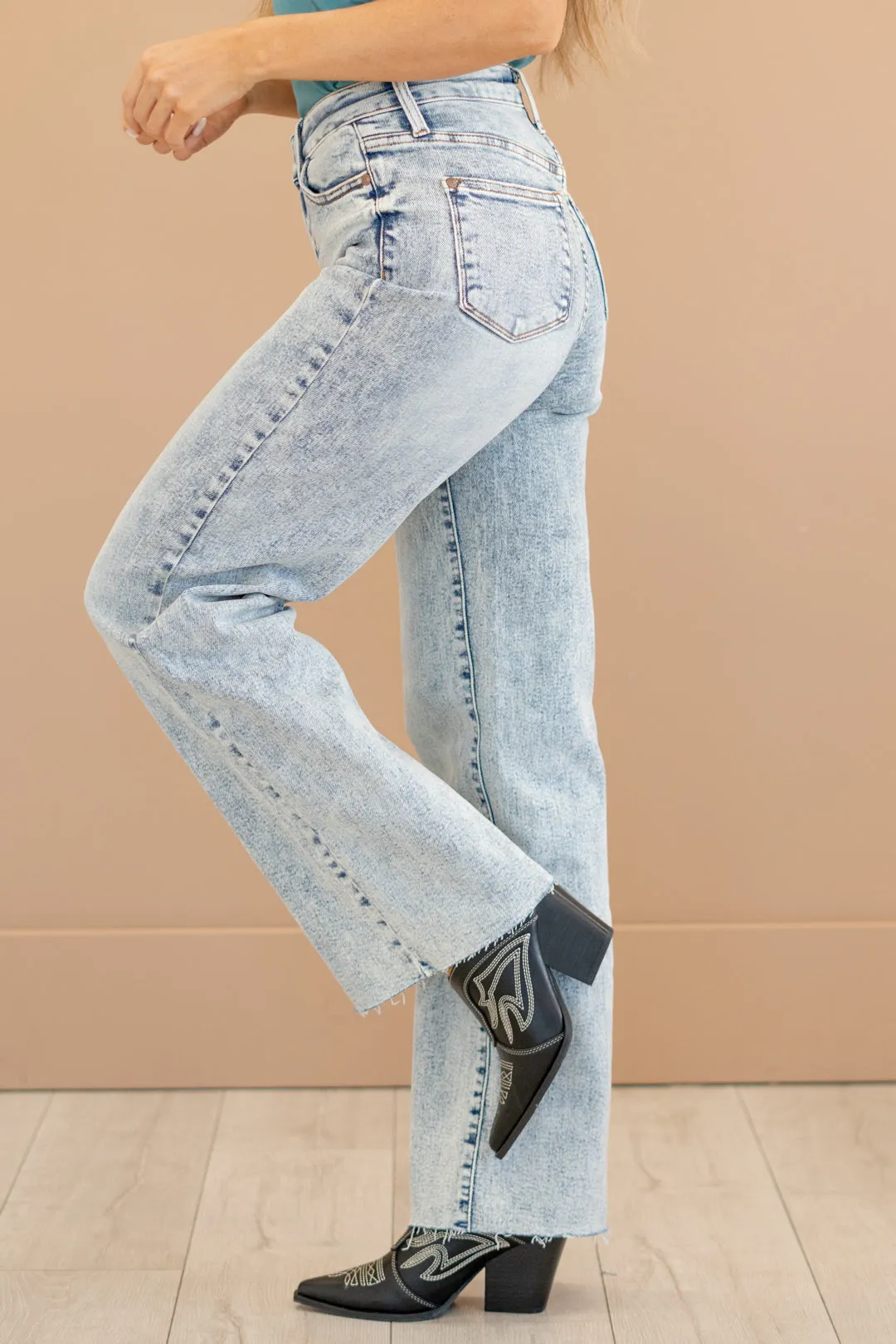 Judy Blue Jeans Curvy Brink High Rise Acid Wash Wide Leg