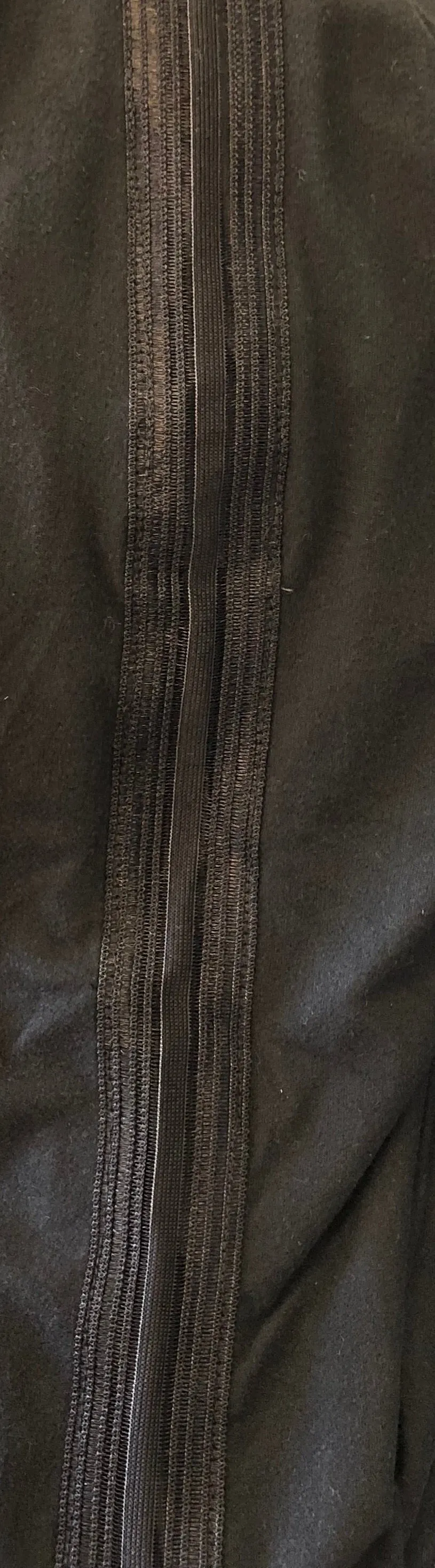 K CUTOUT LEGGINGS