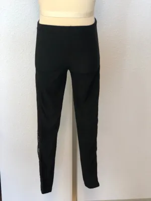 K CUTOUT LEGGINGS