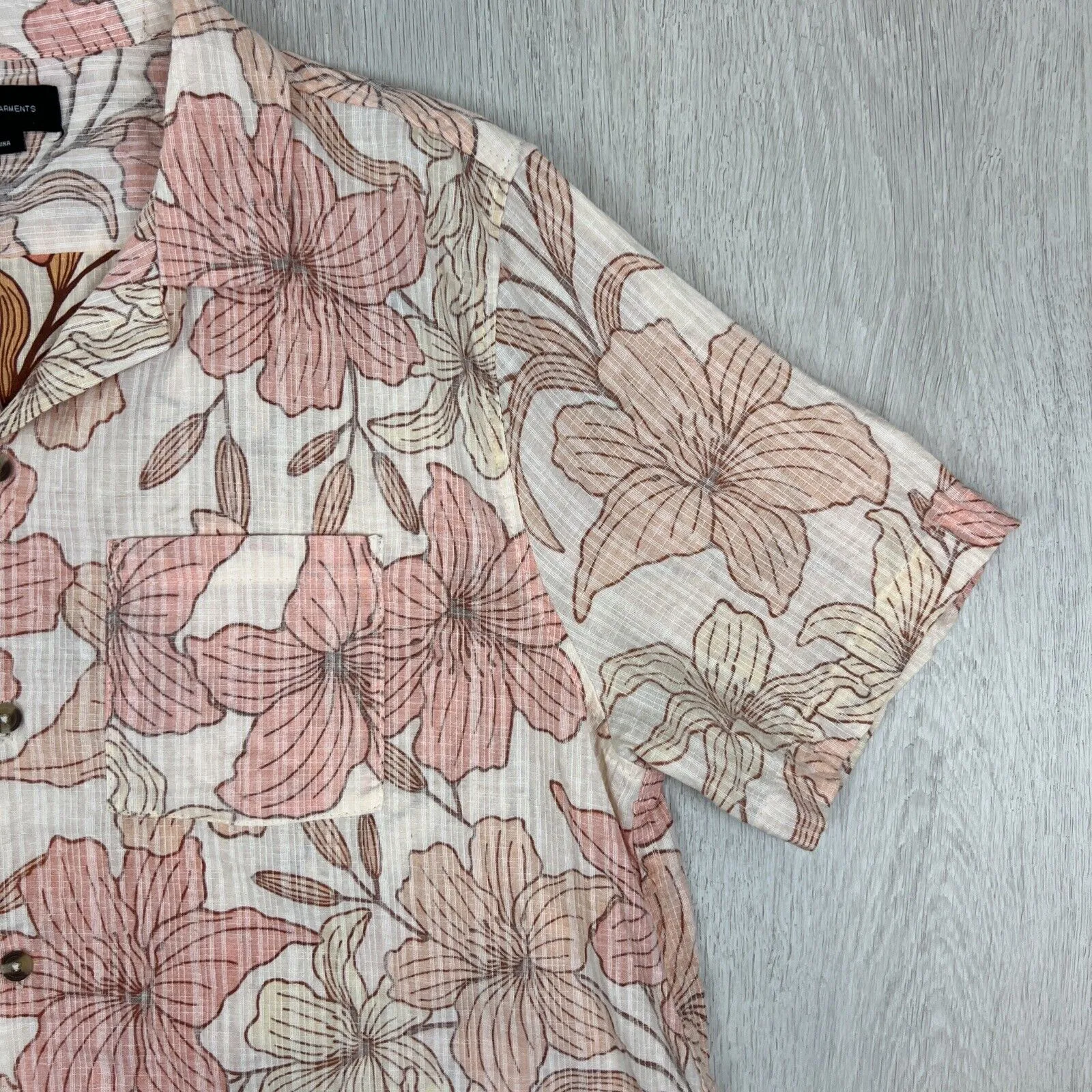 Kenji & Cotton On Mens Short Sleeve Button Up Shirt Size Large (2 Shirts)