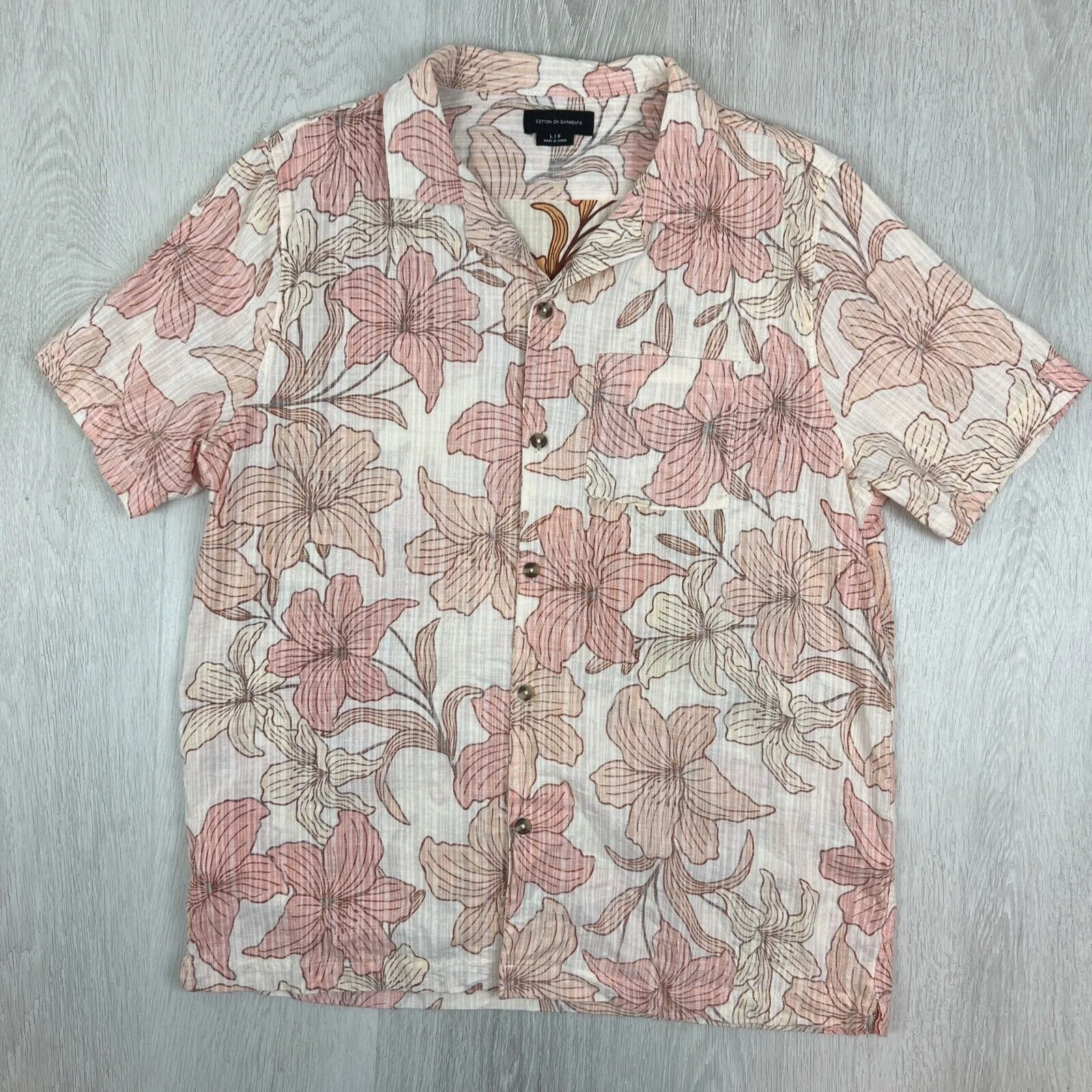 Kenji & Cotton On Mens Short Sleeve Button Up Shirt Size Large (2 Shirts)