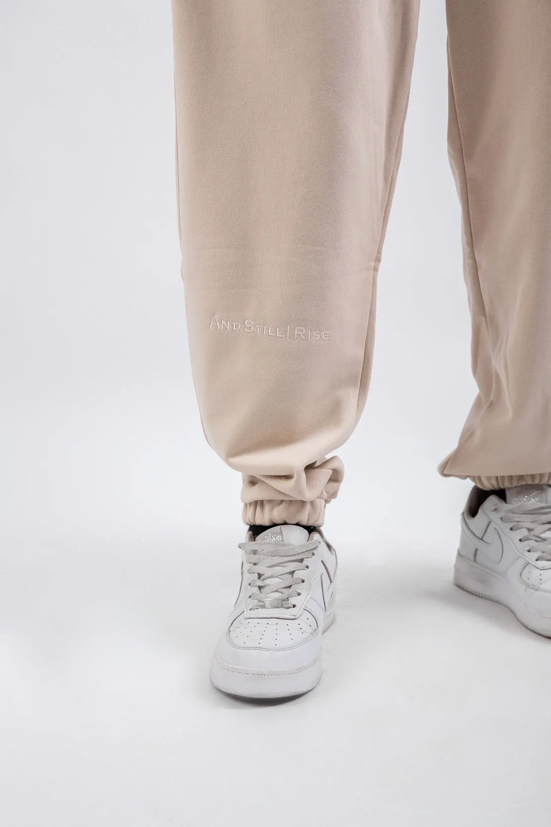 Loose Drawstring Sweatpant & Chill Sleeve T-shirt Beige Set