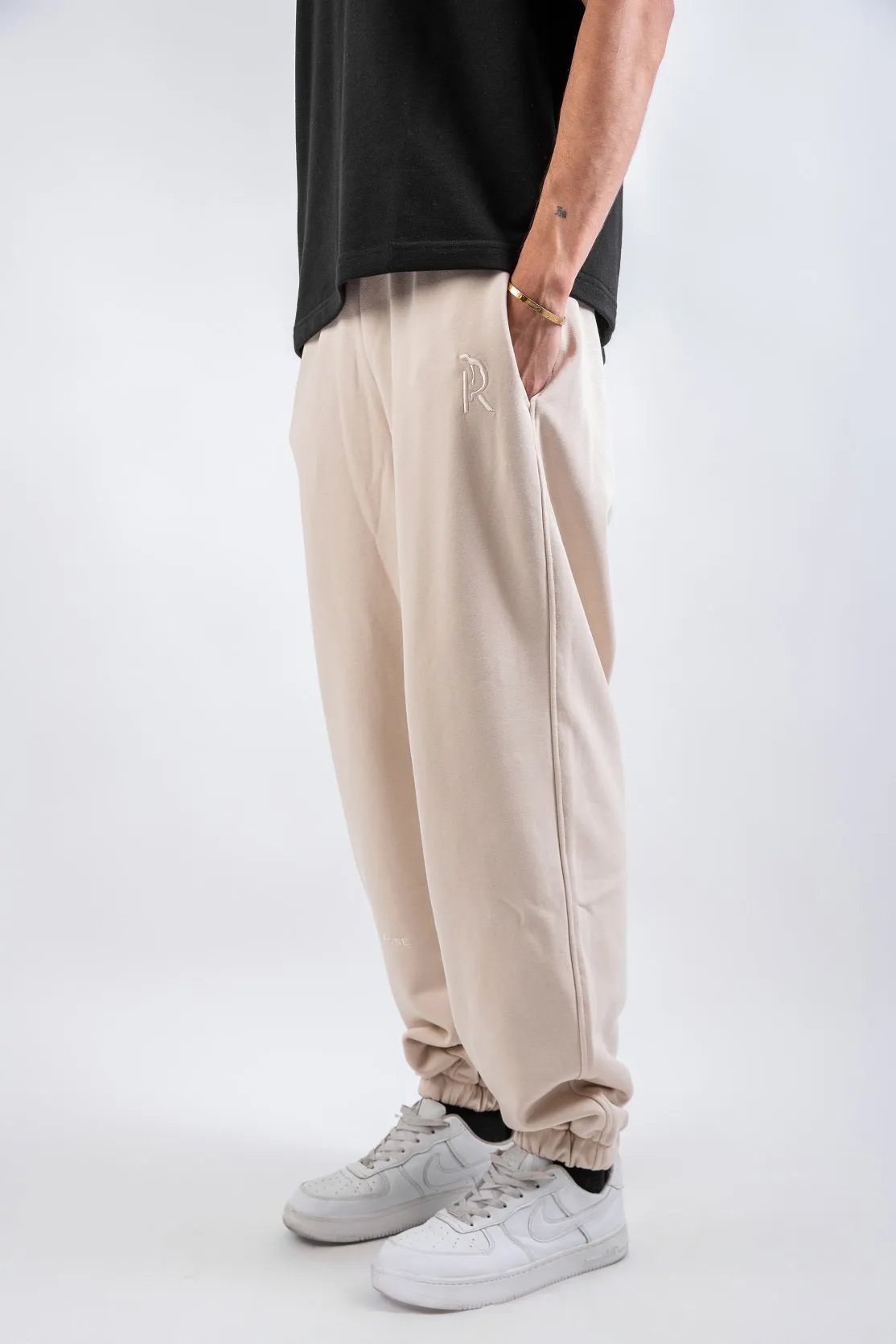 Loose Drawstring Sweatpant & Chill Sleeve T-shirt Beige Set