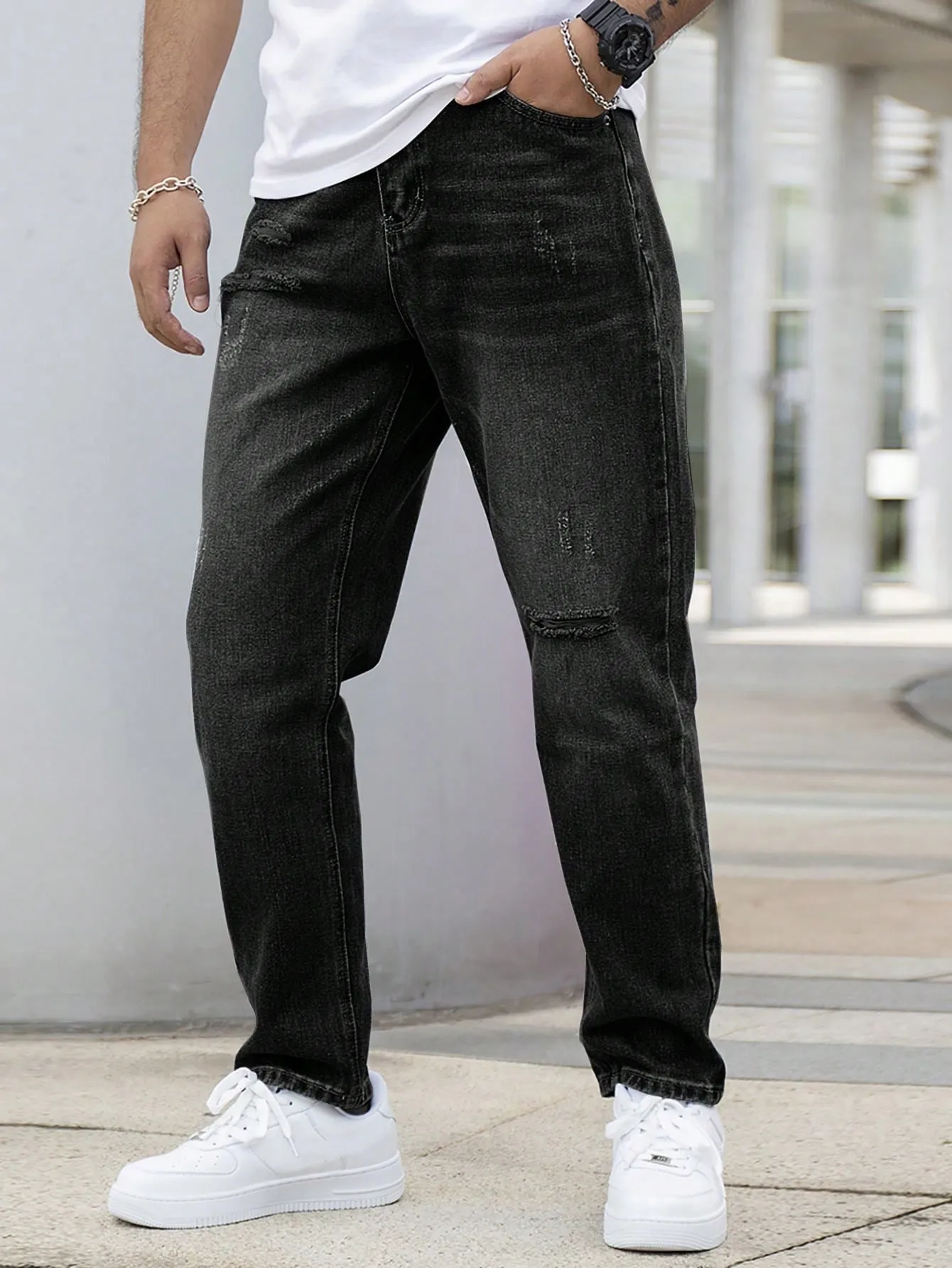 Men Stone Wash Ripped Jeans