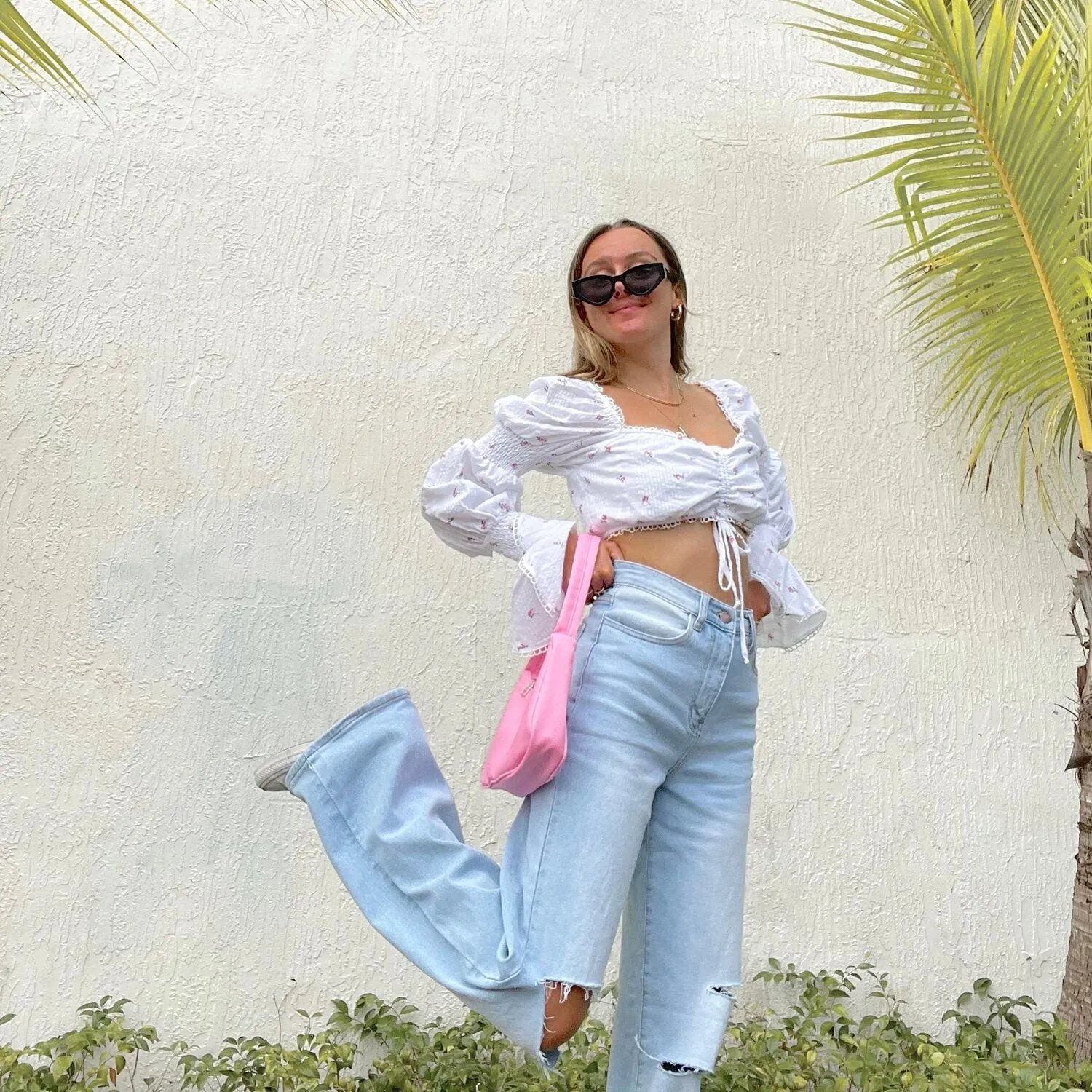 Mia Light Wash Wide Fit Jeans