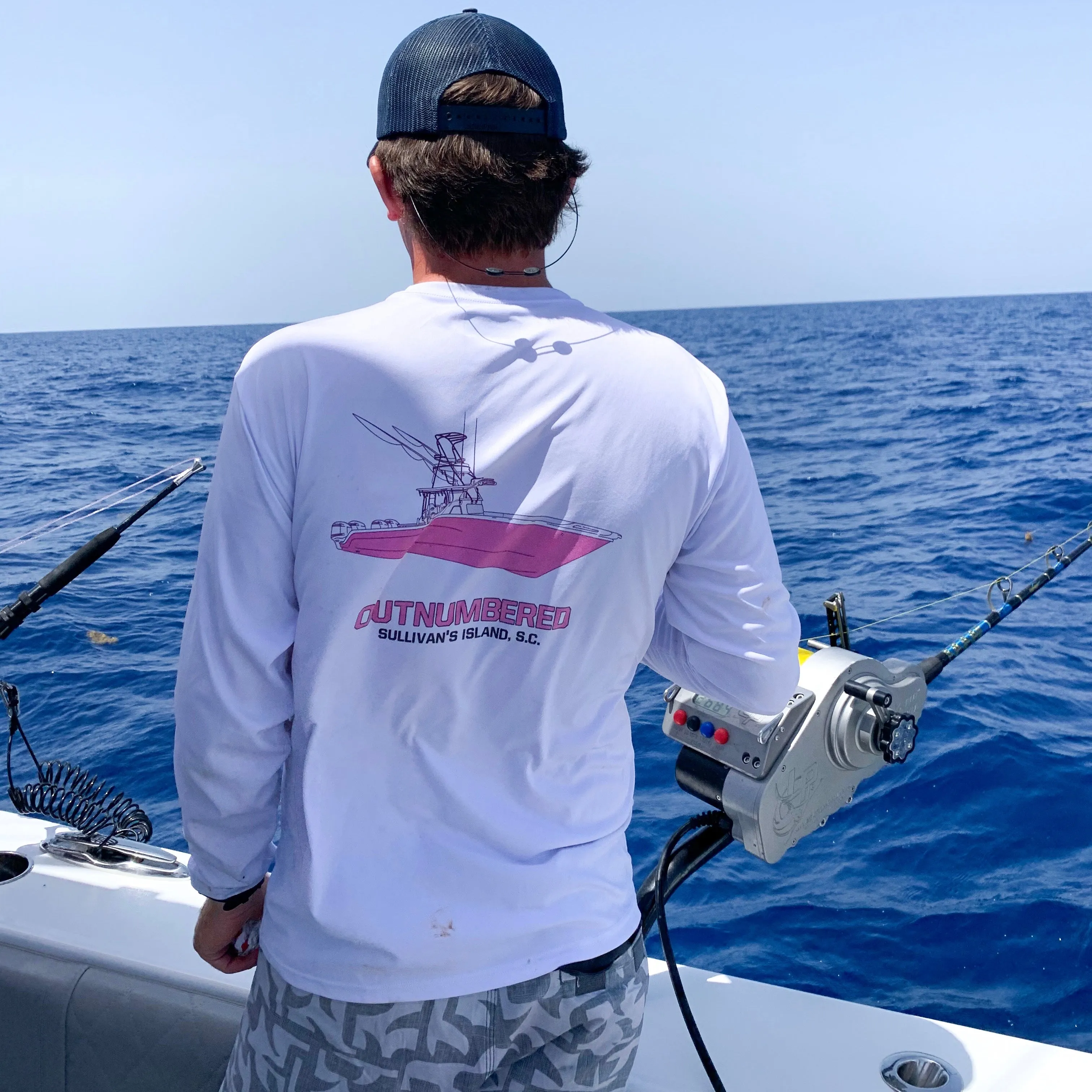 Outnumbered long sleeve fishing shirt - White