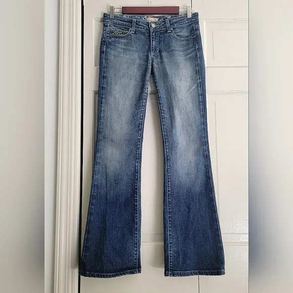 PAIGE Low Rise Full Length Boot Cut‎ Jeans Size 27