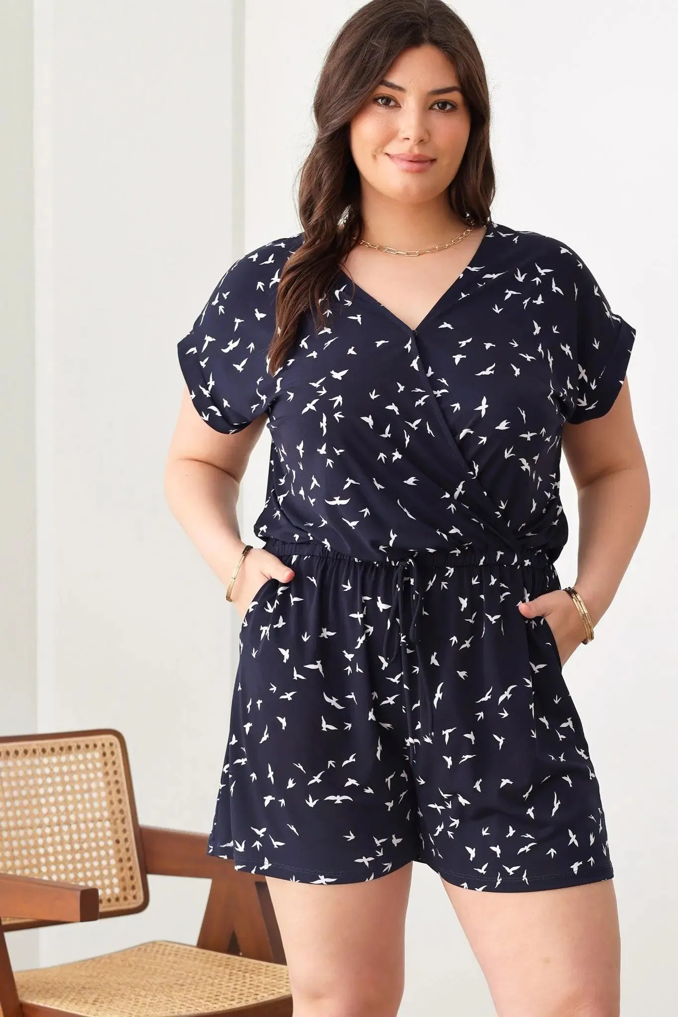 Plus Size Birds Print Short Sleeve Adjustable Belt Warp Rompers