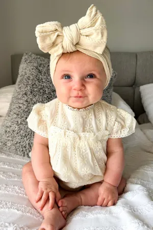 "Isa" Cream Lace Romper