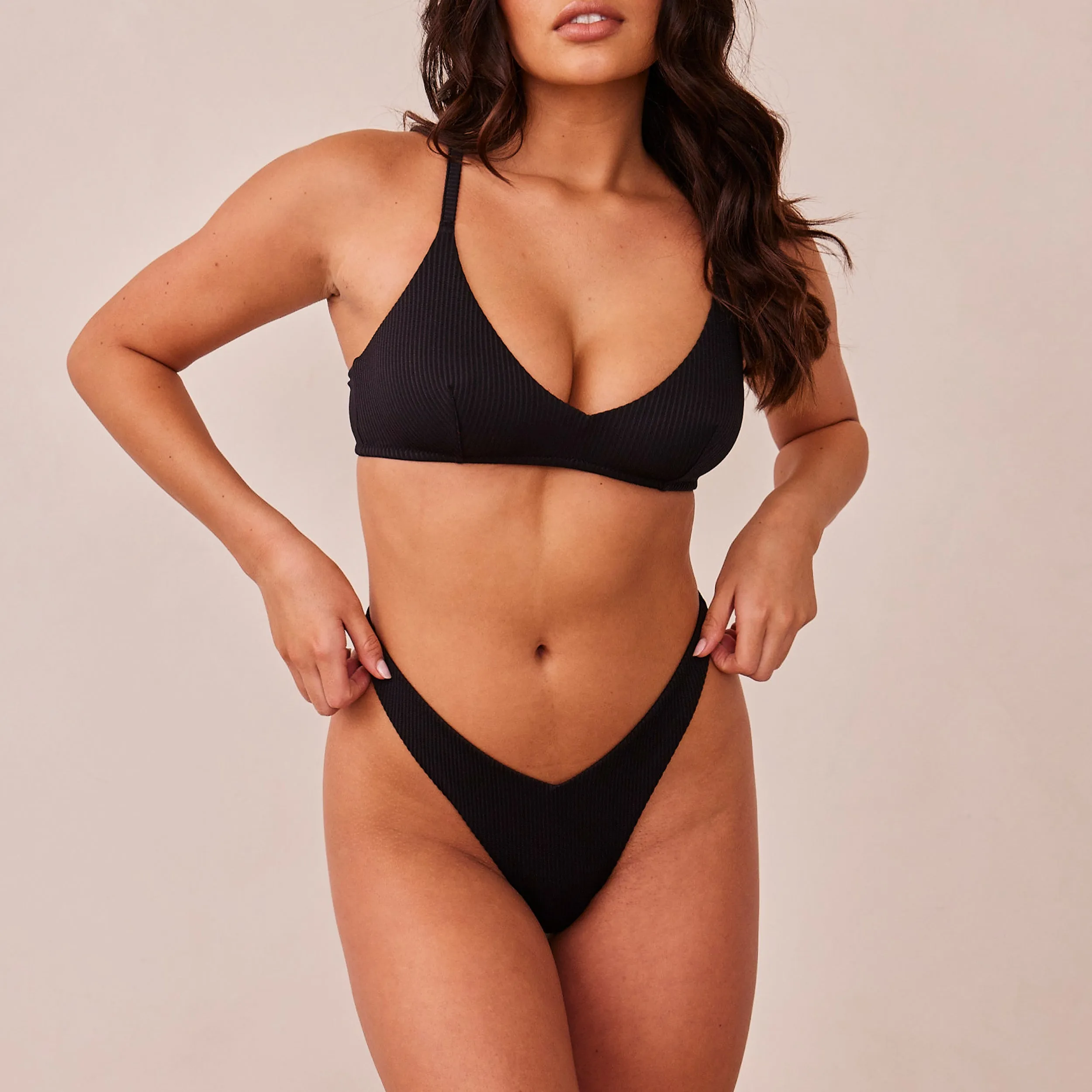 Ribbed Triangle Soutien-Gorge - Noir