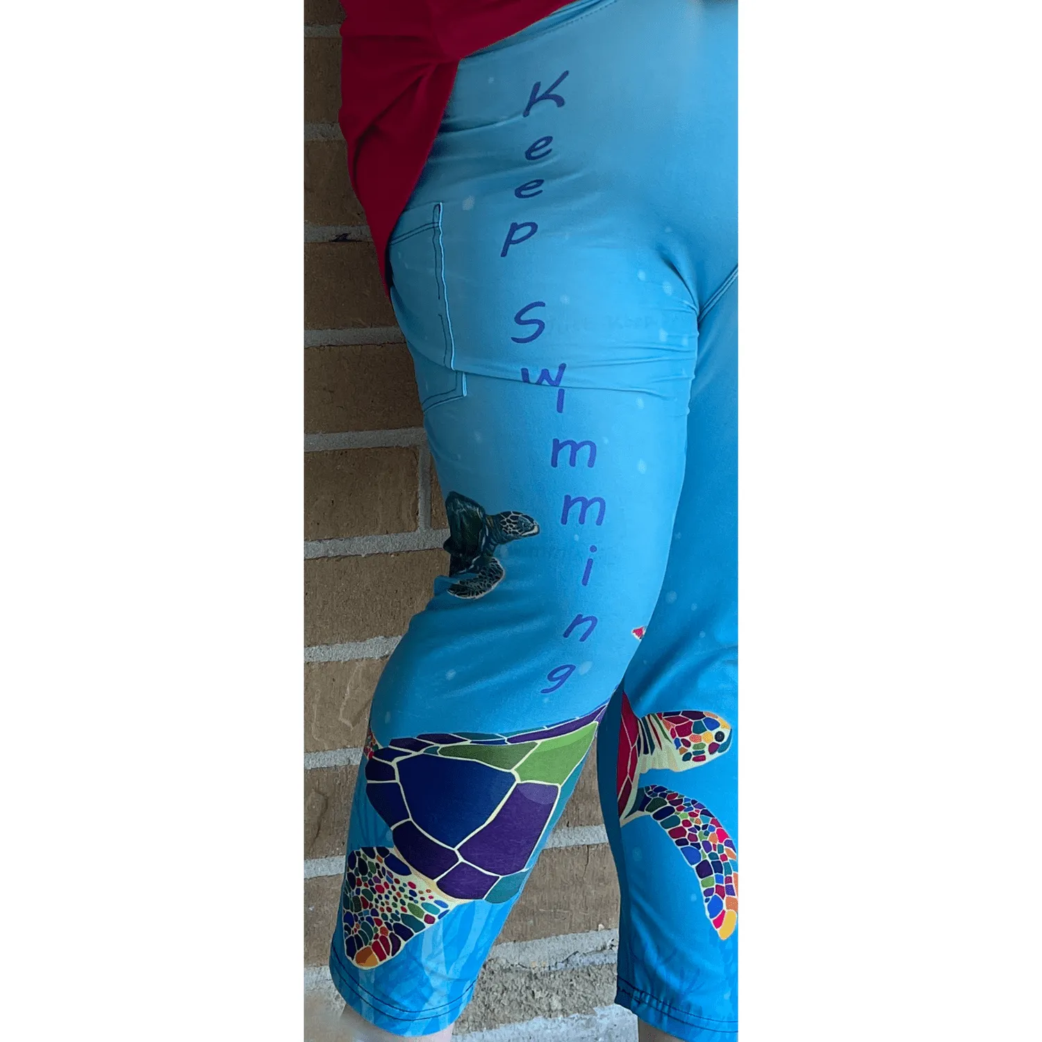 Sea You Soon Capri Leggings with Turtle - Pockets