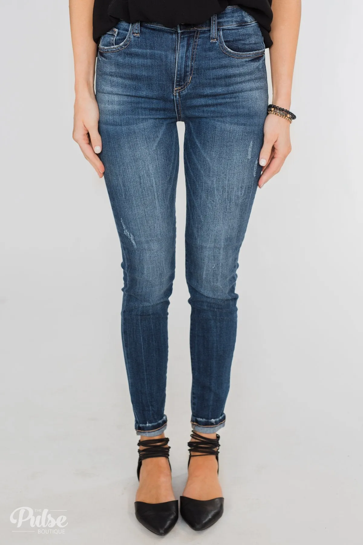 Sneak Peek Jeans- Lainey Wash