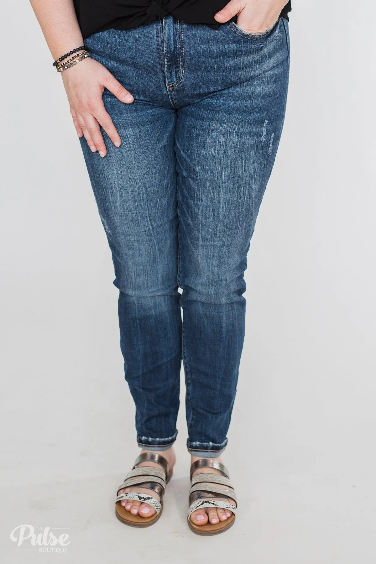 Sneak Peek Jeans- Lainey Wash