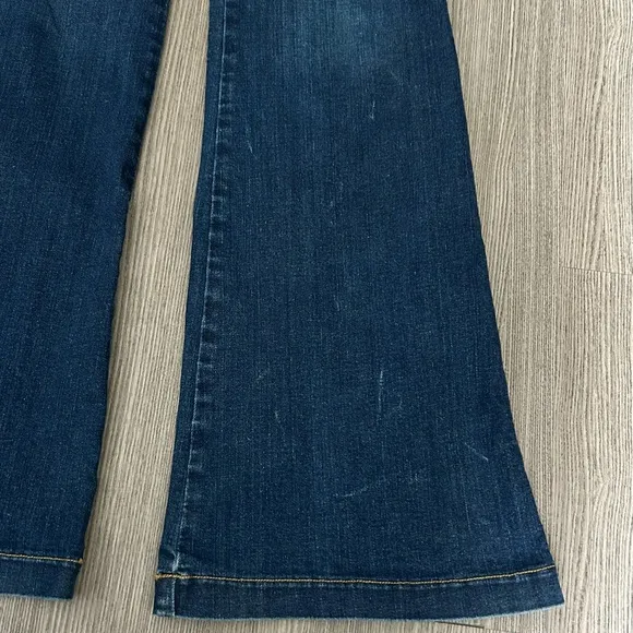 Spanx Denim Flare Jeans Size Large Style 20327Q MSRP 148.00