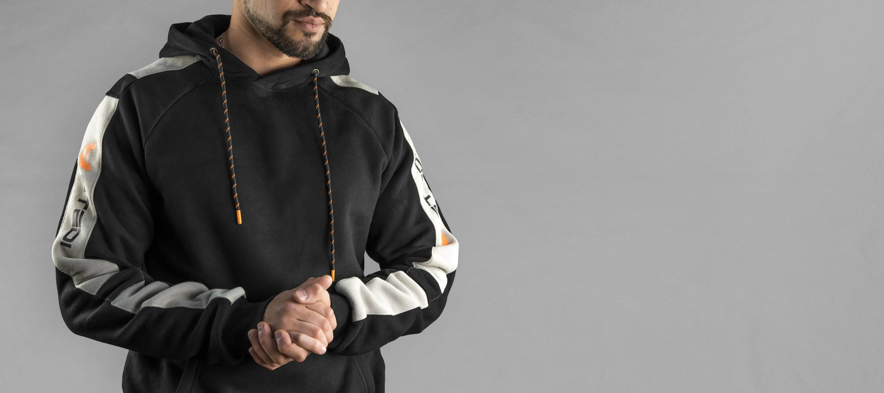 Stedi - Hoodie Sleeve Jumper - Black