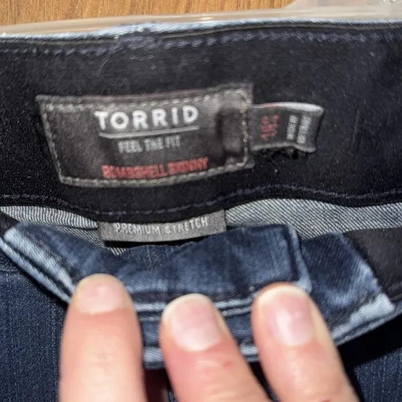 Torrid dark wash premium bombshell skinny jeans