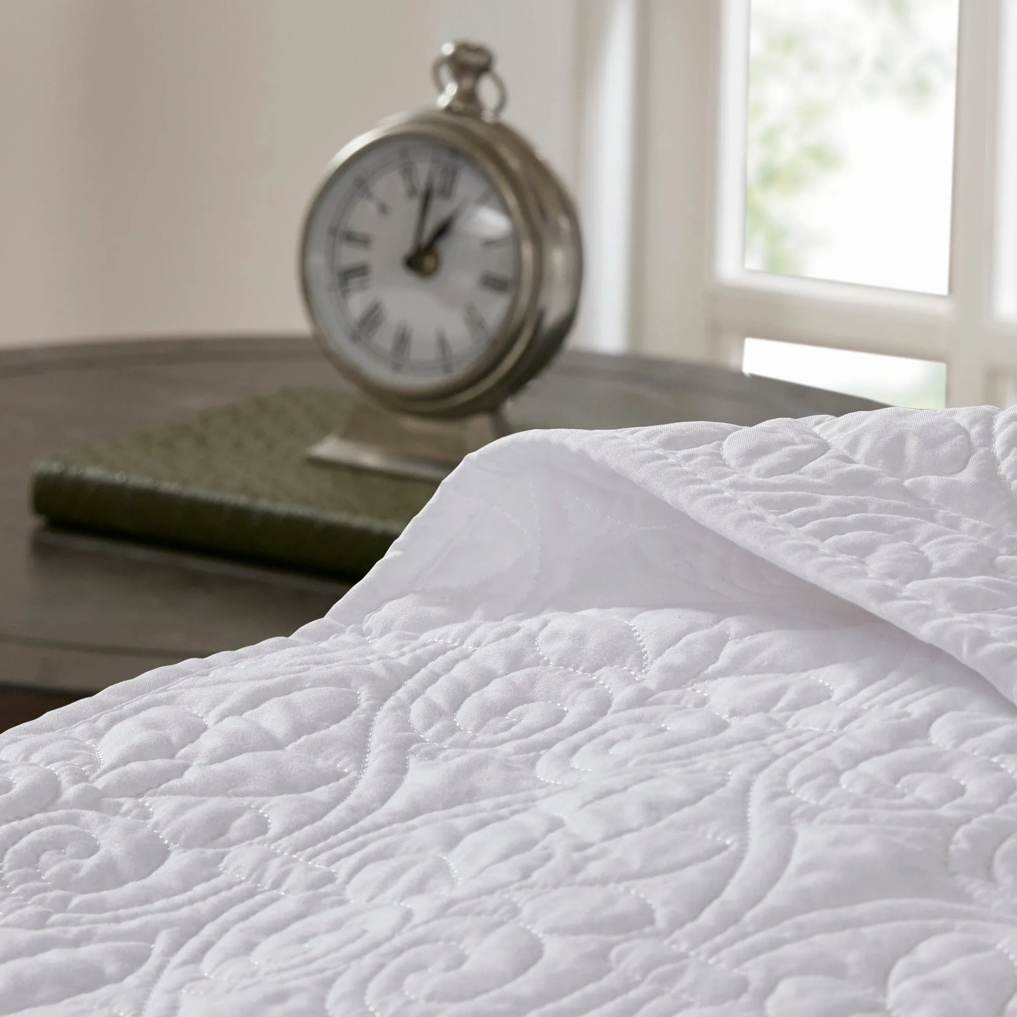 Vancouver Reversible Bedspread Set
