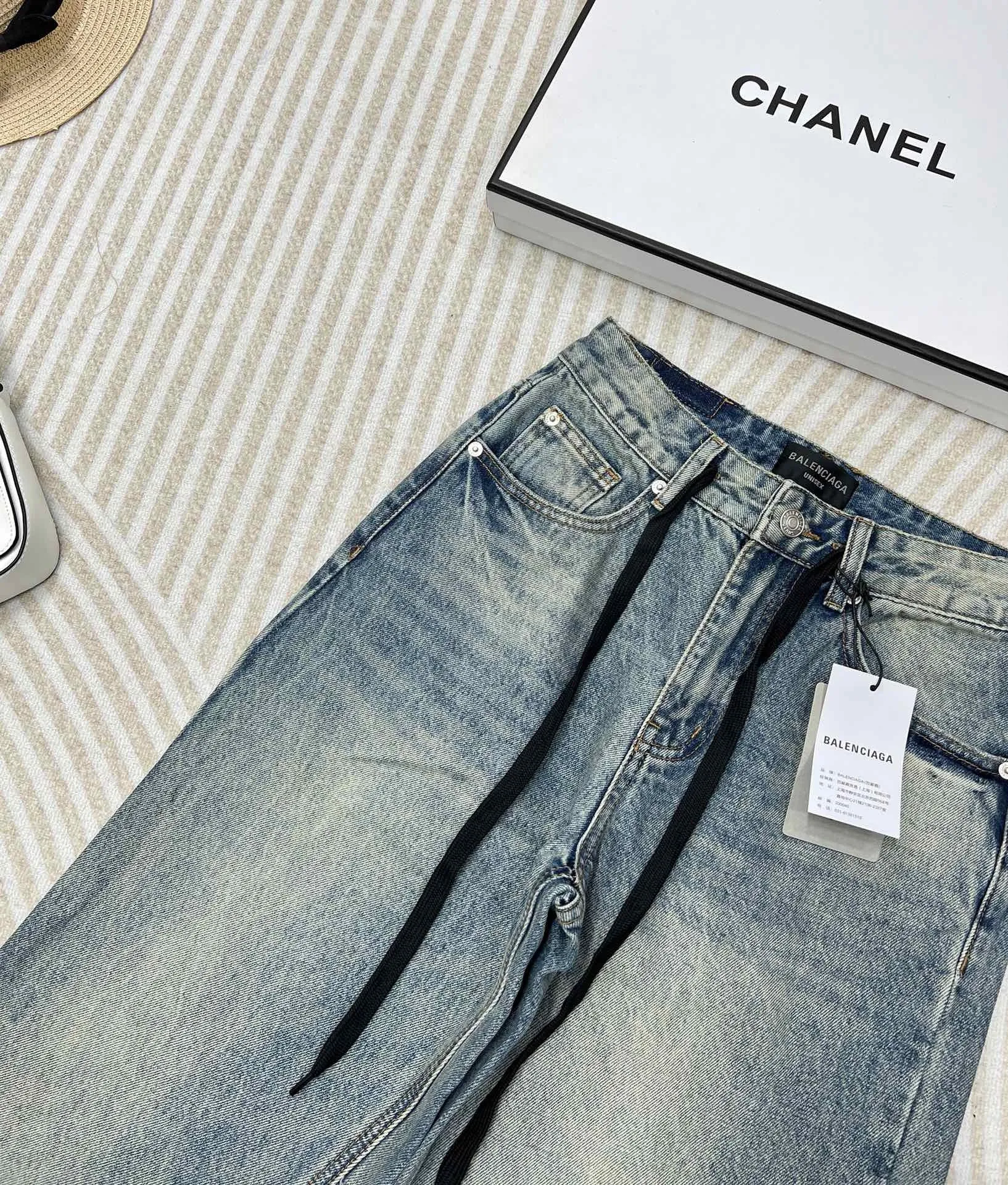 Vintage Wash Wide-Leg Jeans