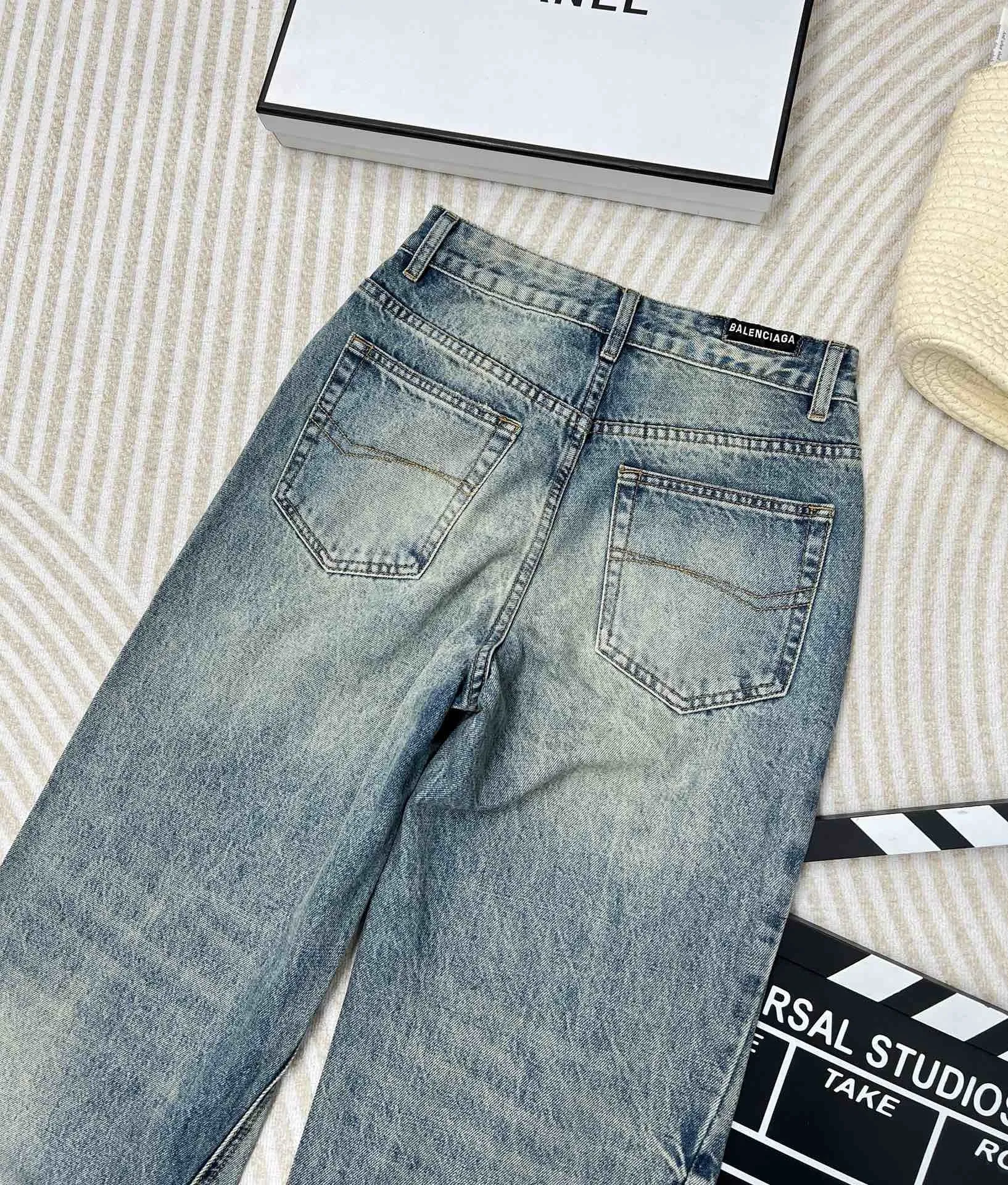 Vintage Wash Wide-Leg Jeans